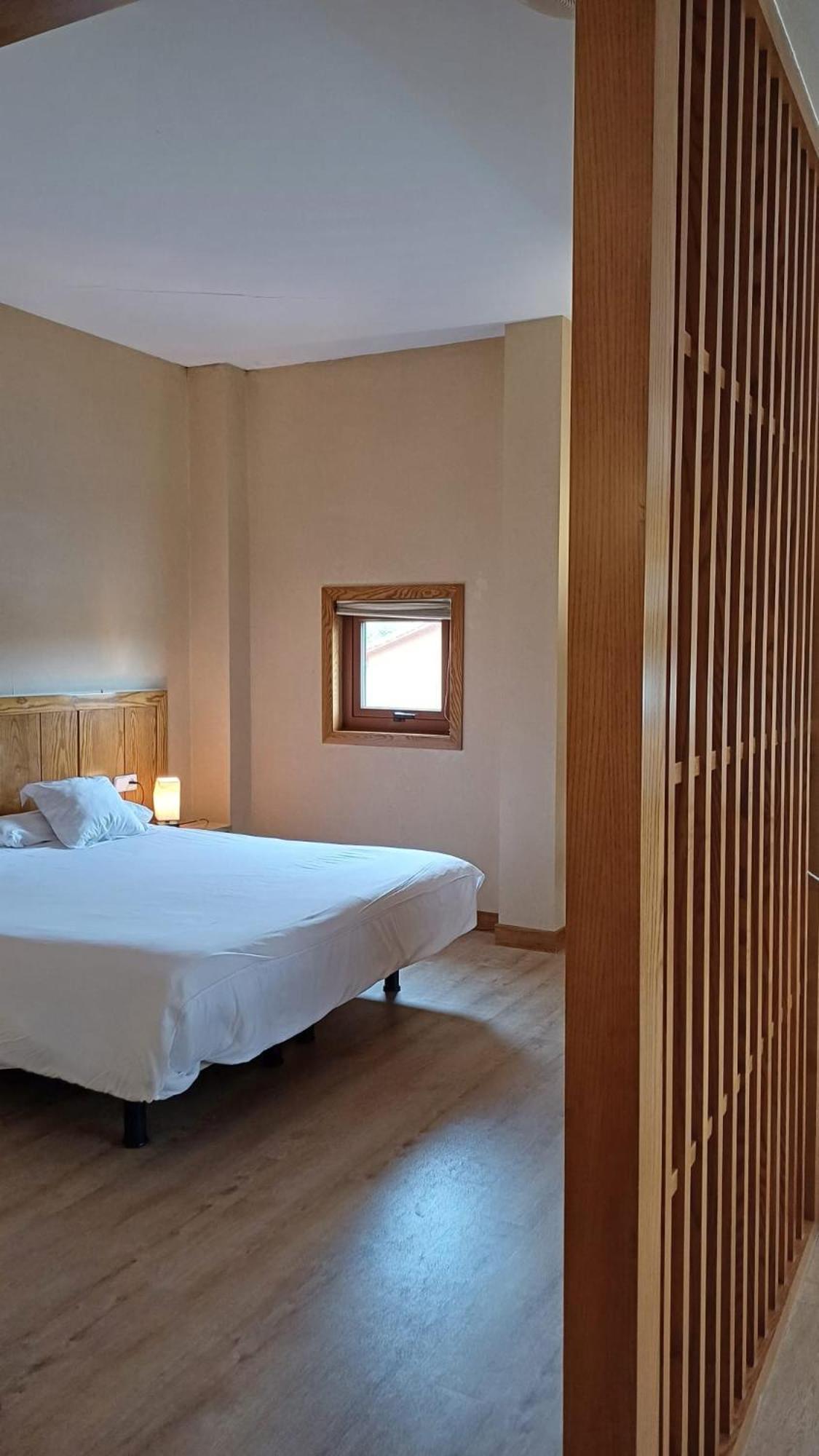 Ruta Jacobea Hotel Lavacolla Bagian luar foto
